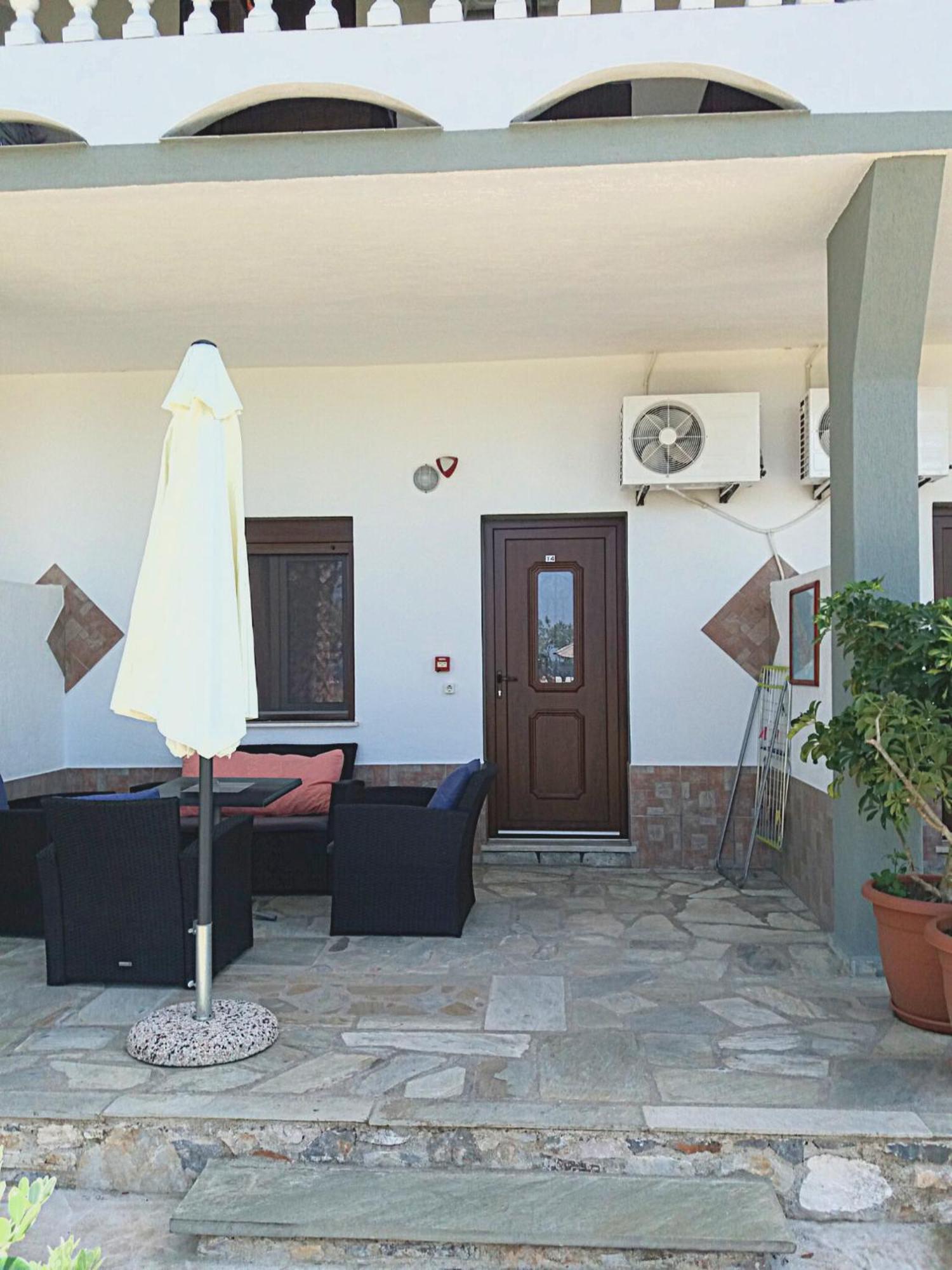 Pelagos Beachfront Apartment Panormos  Room photo